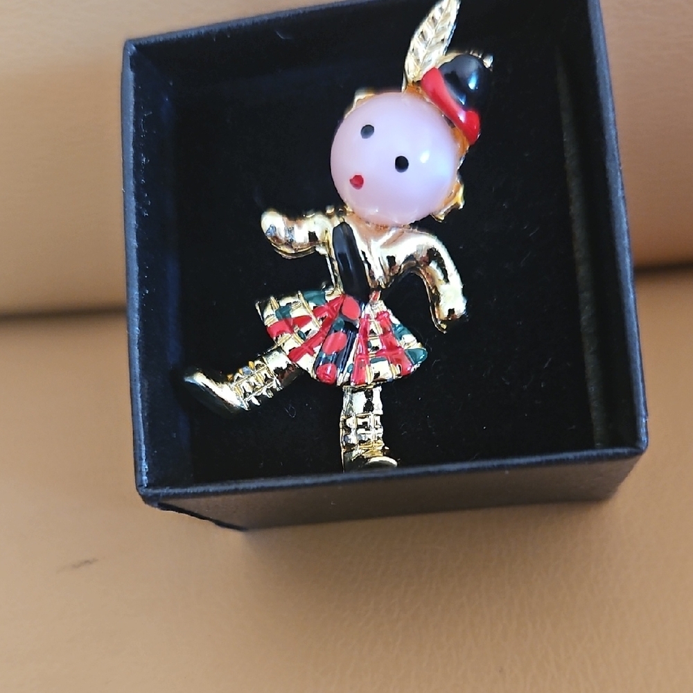 Christopher Radko Scottish Man Pin/Brooch.